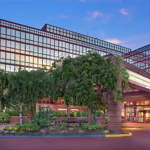 Отель Doubletree By Hilton New York-laguardia, Нью-Йорк