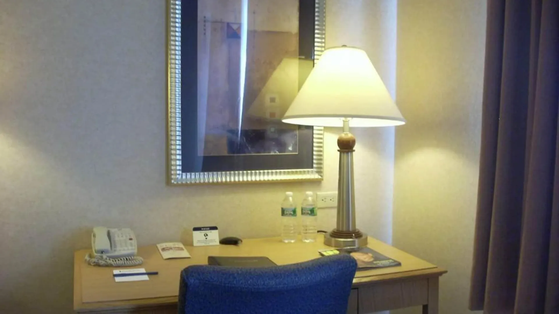 Marco Laguardia Hotel & Suites New York
