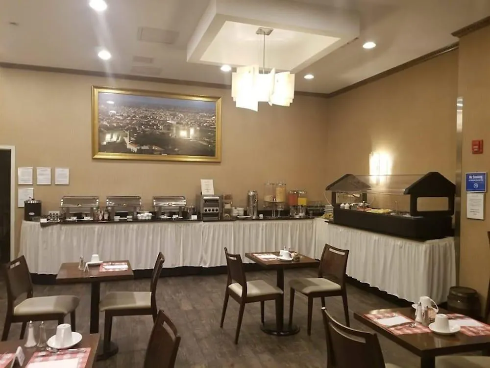 Marco Laguardia Hotel & Suites New York