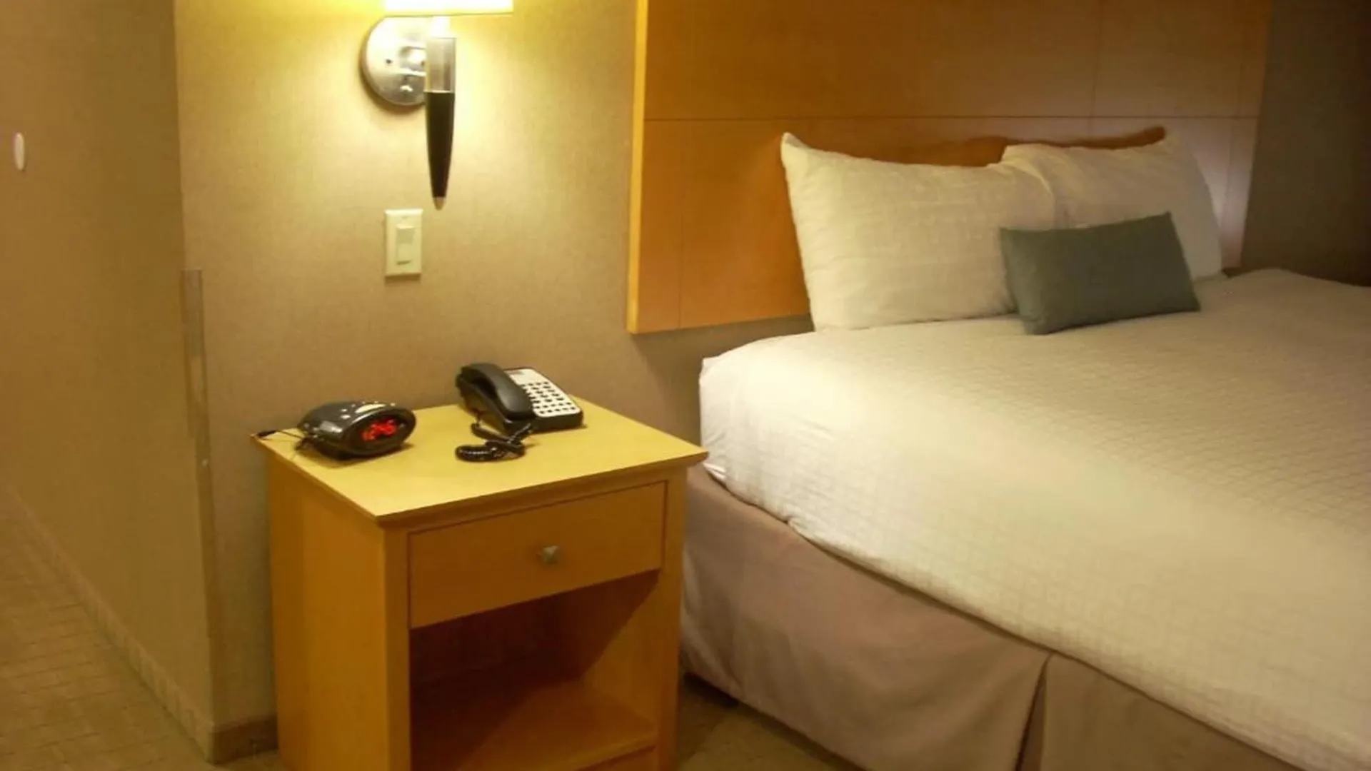 Marco Laguardia Hotel & Suites New York 3*,