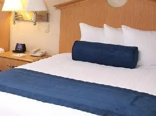 Marco Laguardia Hotel & Suites New York 3*,