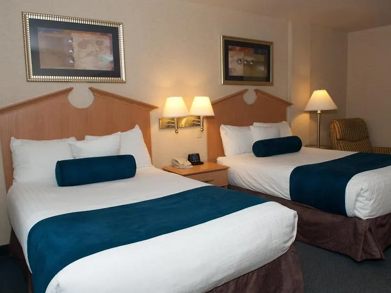 Marco Laguardia Hotel & Suites New York